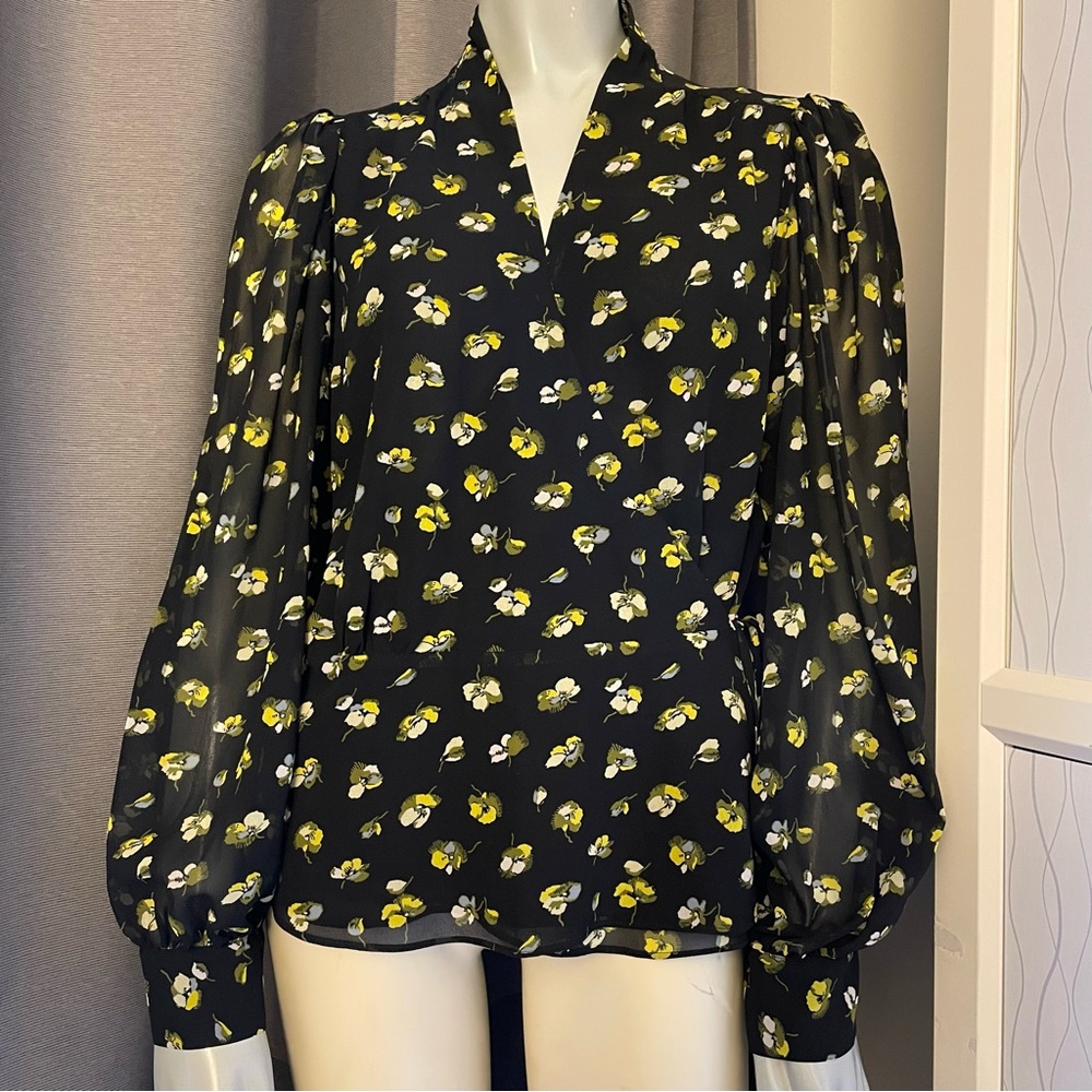 NWT Banana Republic fitted black floral print wrap blouse.  Size M